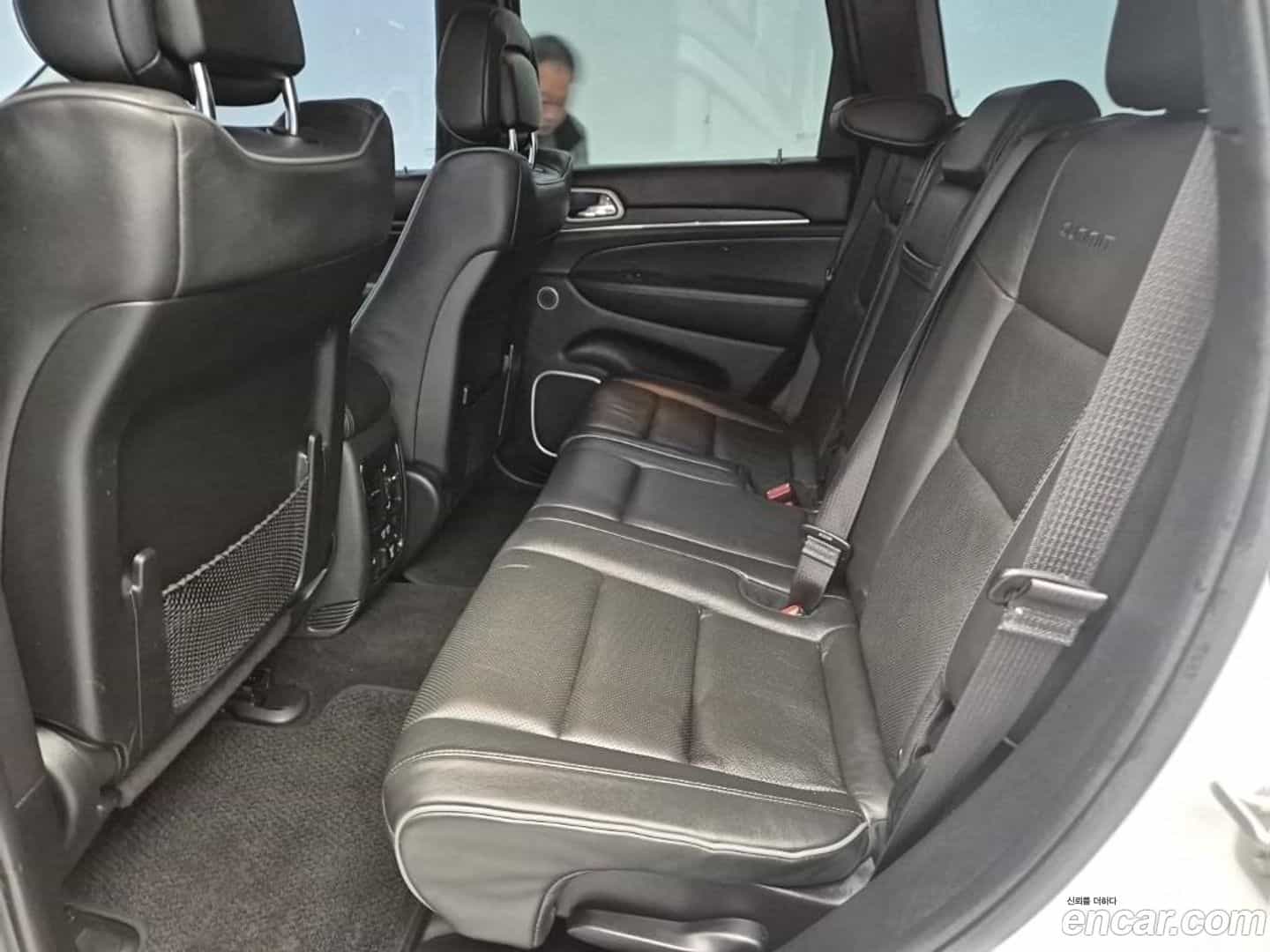 Cherokee Jeep 2019.6-OPTION-016