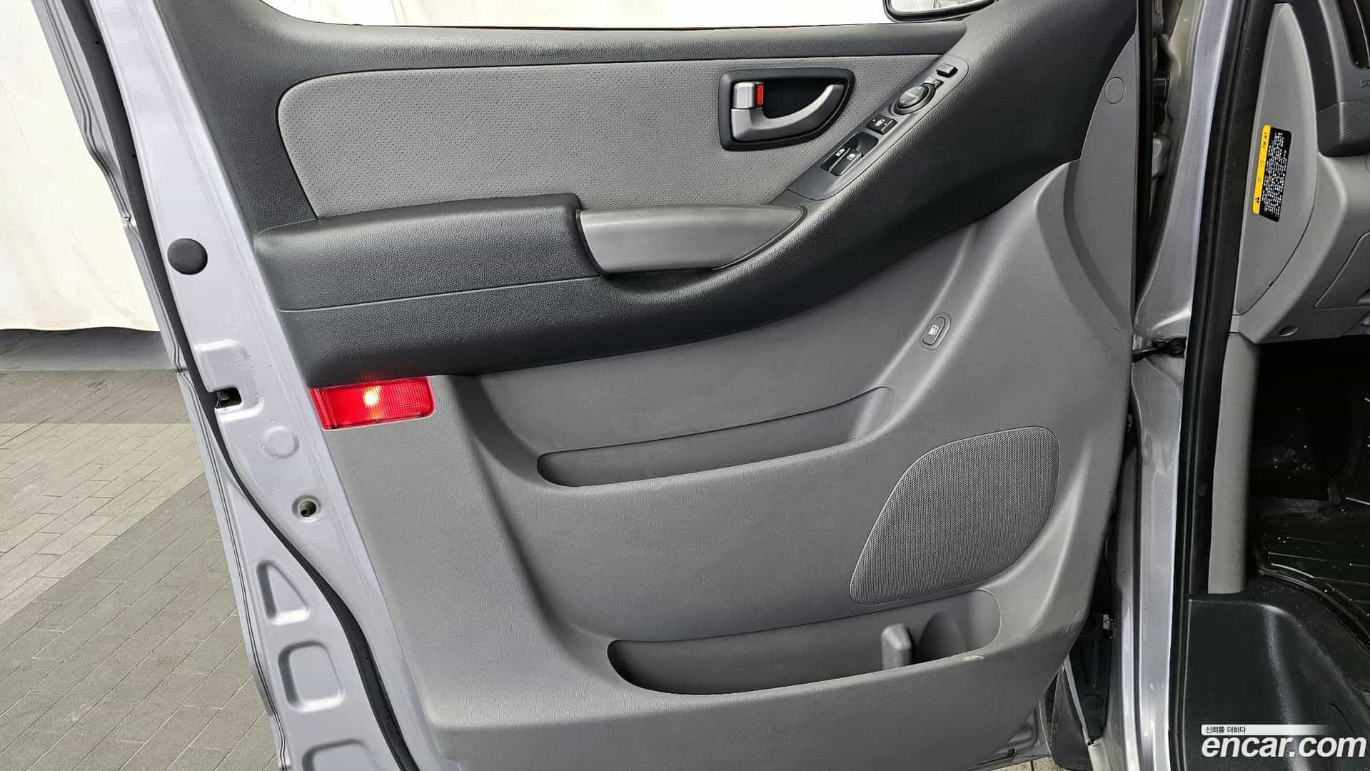 Starex Hyundai 2017.8-INNER-034