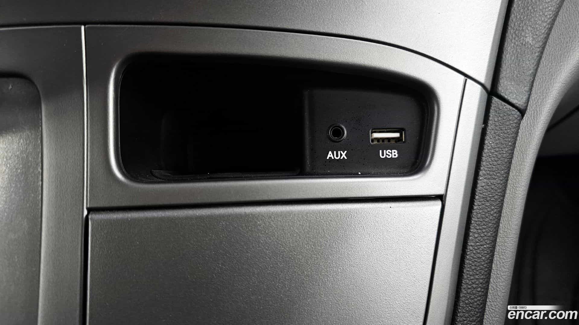 Starex Hyundai 2017.8-OPTION-040