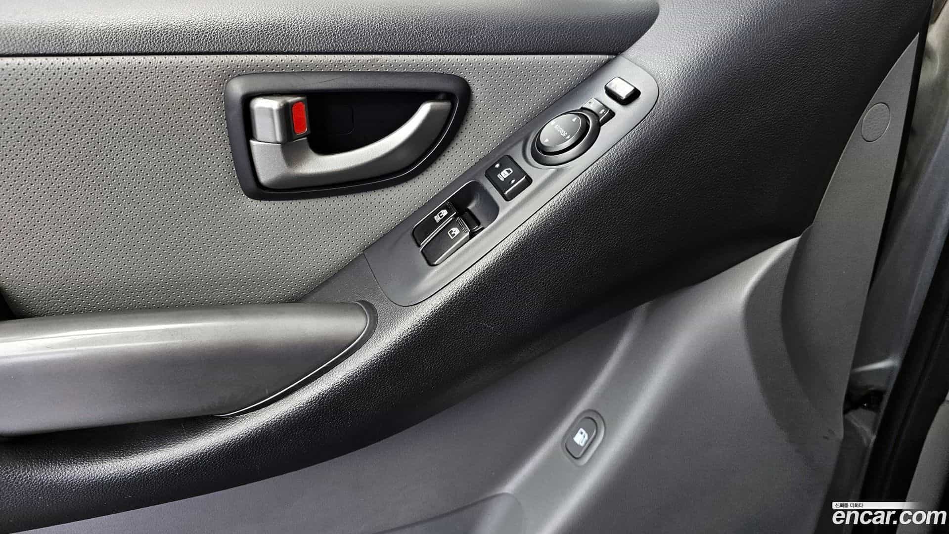 Starex Hyundai 2017.8-OPTION-042