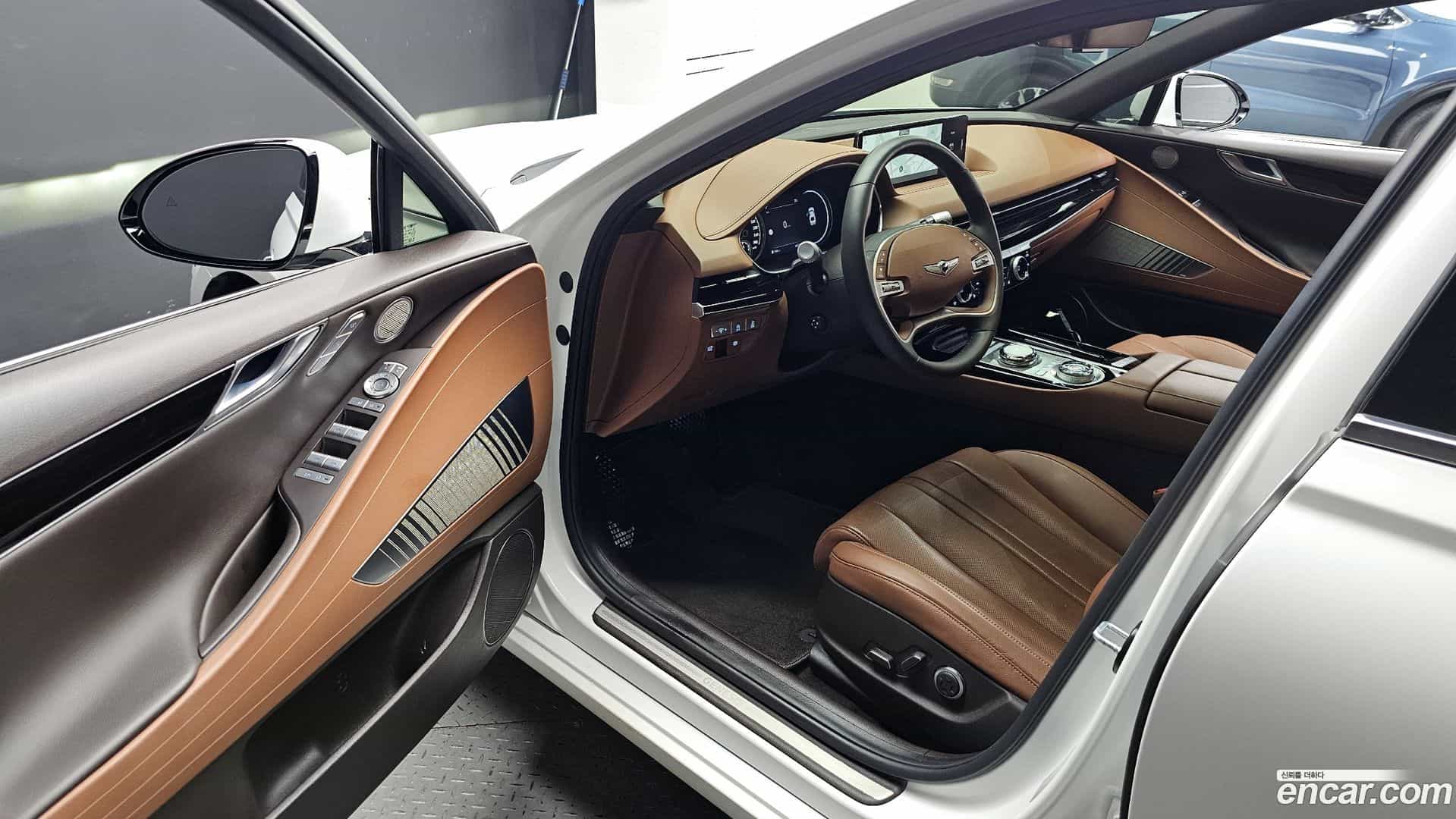 G80 Genesis 2024.11-INNER-010