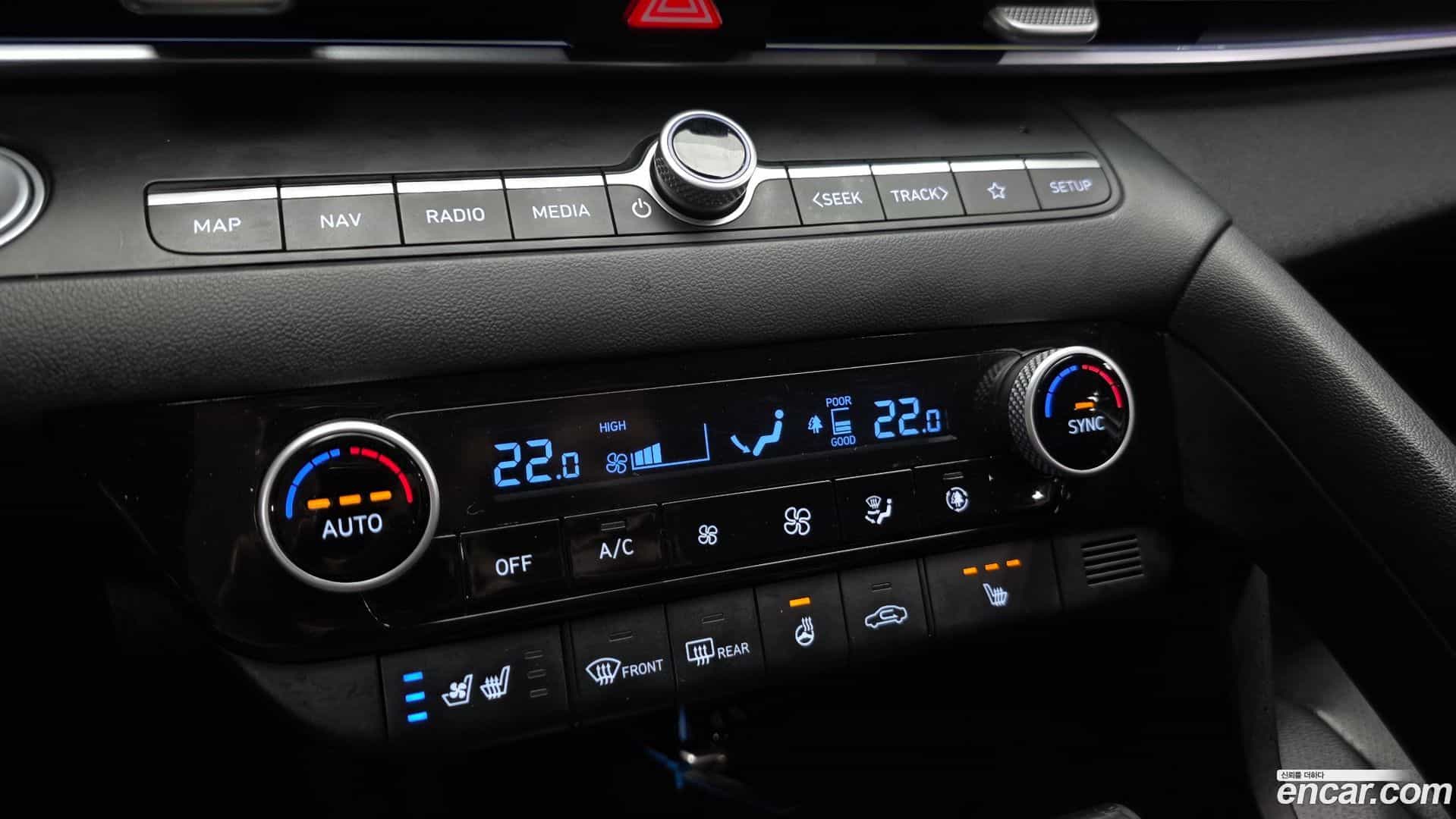 AVANTE Hyundai 2021.6-OPTION-022