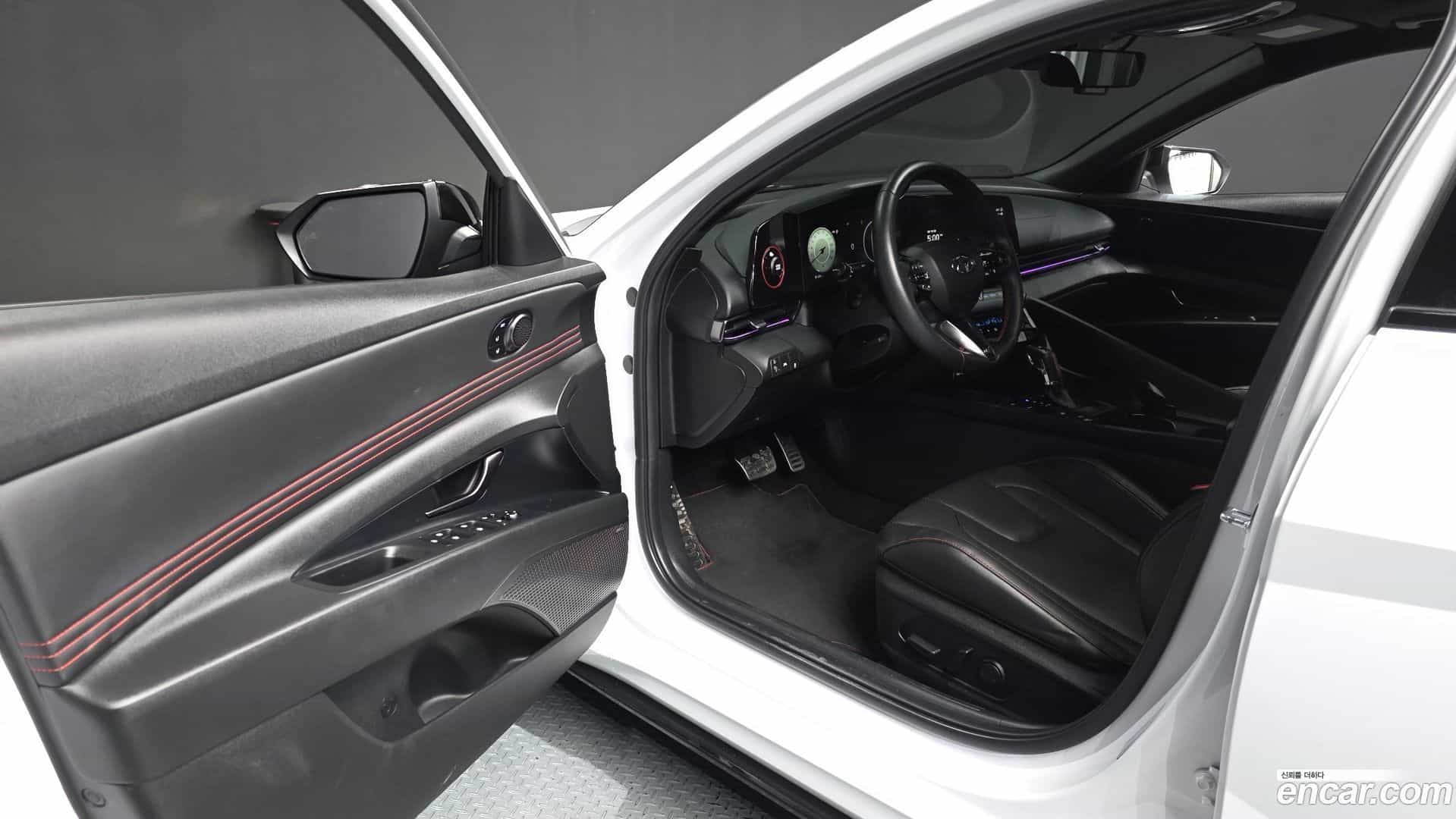AVANTE Hyundai 2020.10-INNER-010