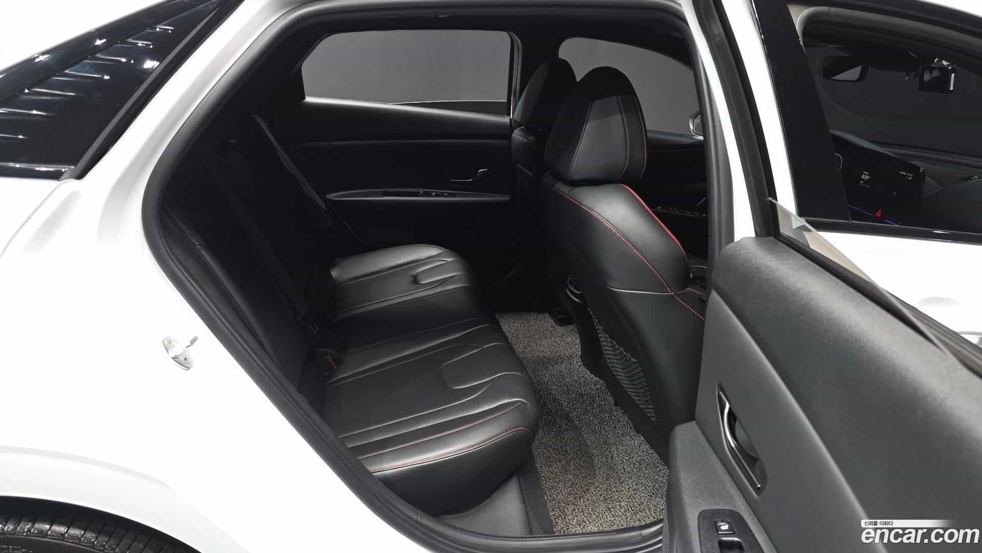 AVANTE Hyundai 2020.10-OPTION-016