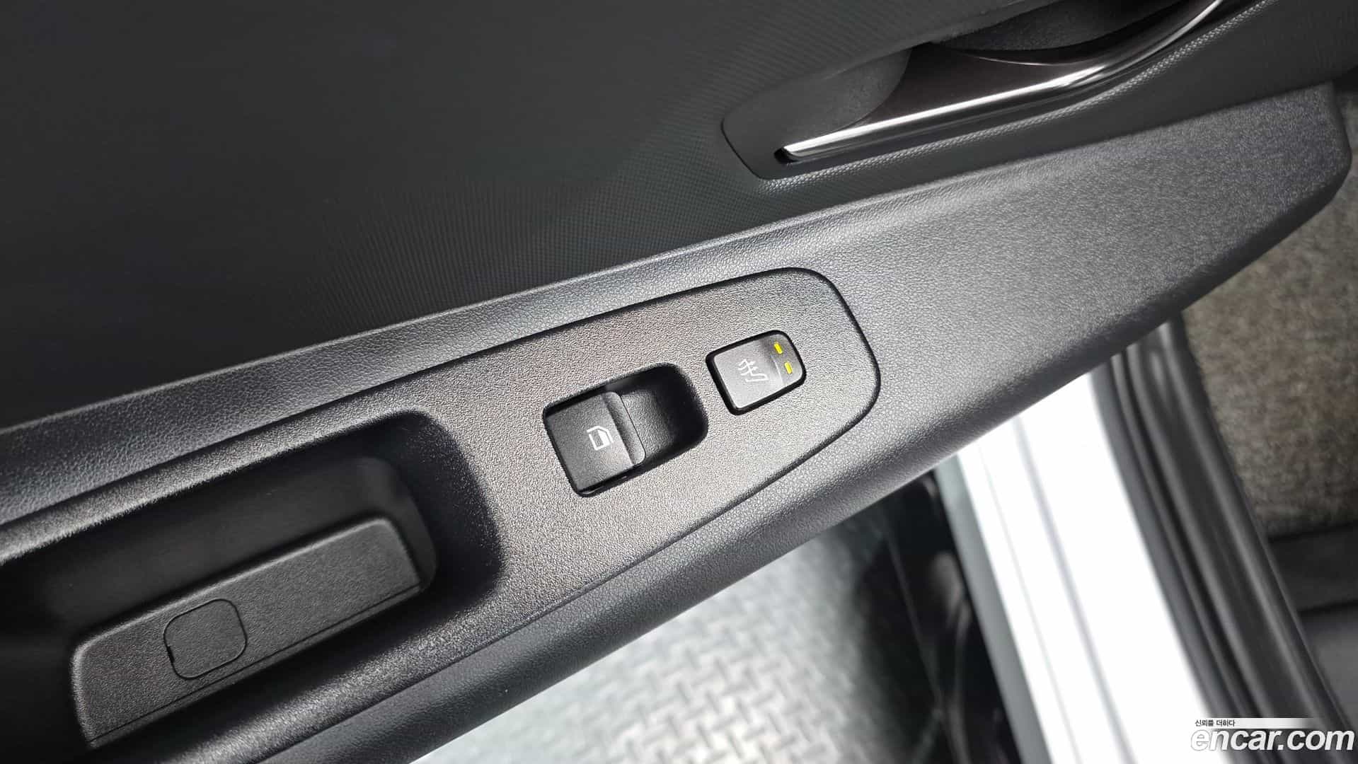 AVANTE Hyundai 2020.10-OPTION-022