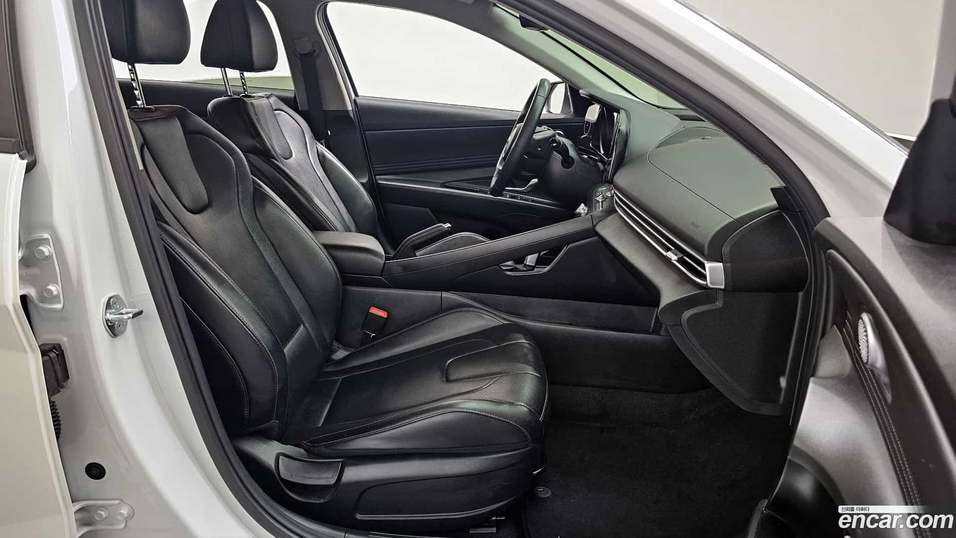 AVANTE Hyundai 2023.1-OPTION-015