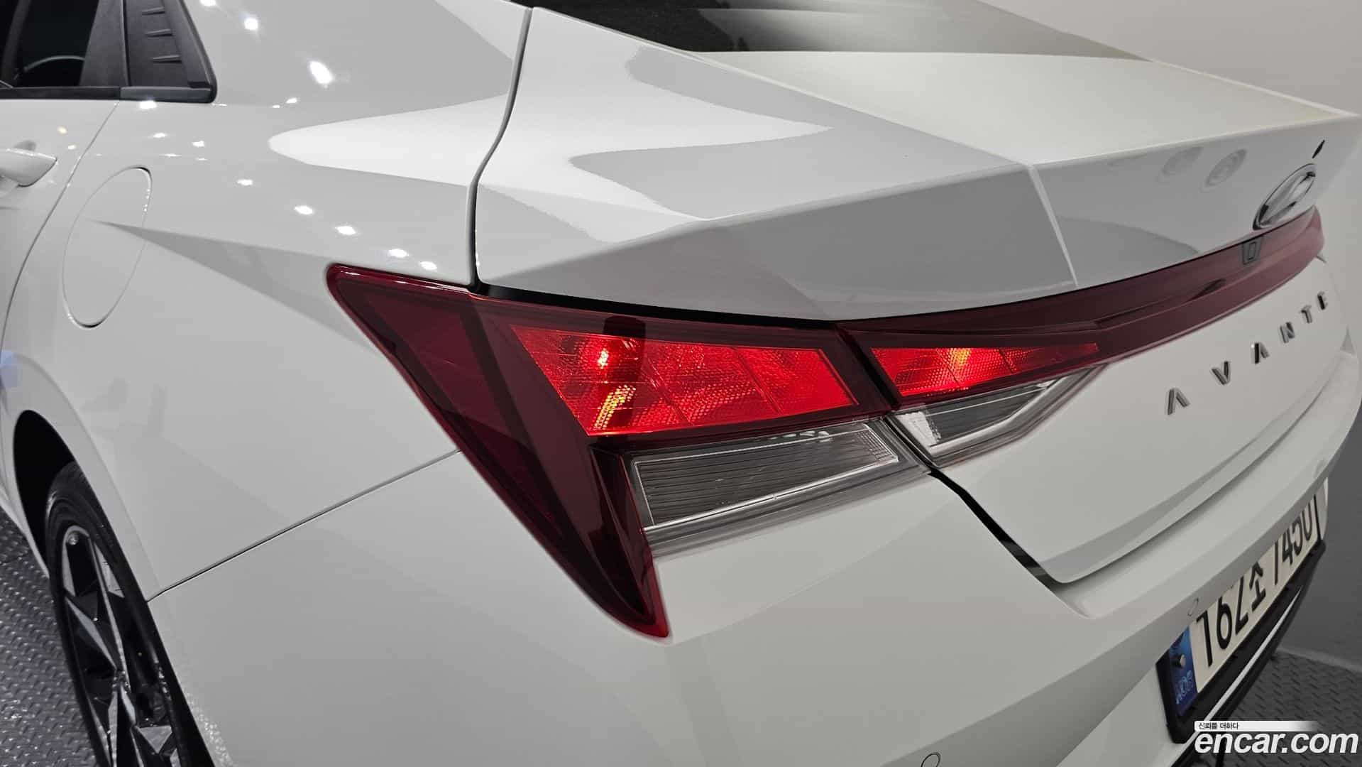 AVANTE Hyundai 2023.1-OUTER-033