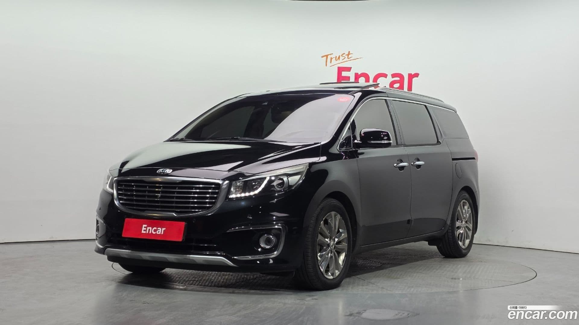 Main__Slider__Photo:Canival Kia 2015.8-0