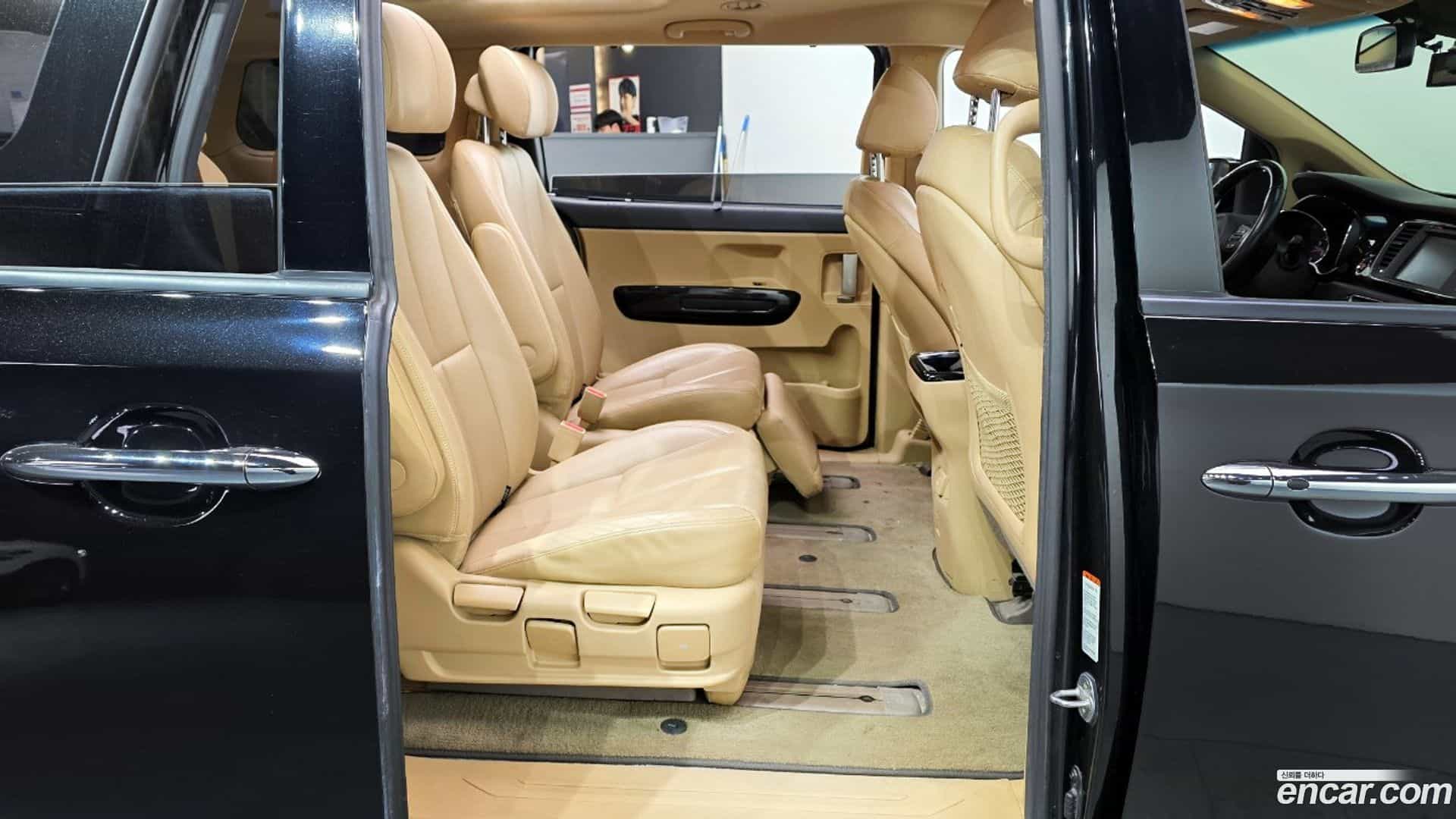Canival Kia 2015.8-OPTION-016