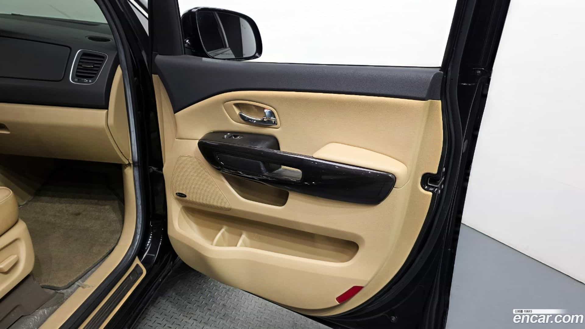 Canival Kia 2015.8-INNER-035