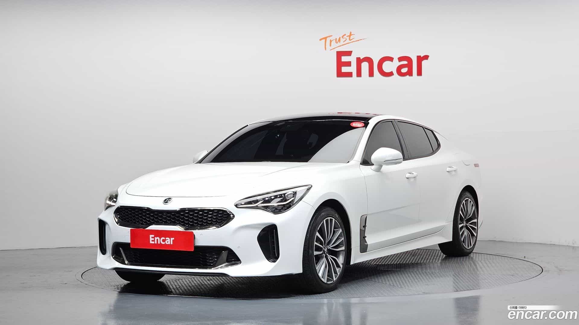 Stinger Kia 2017.10-OUTER-001