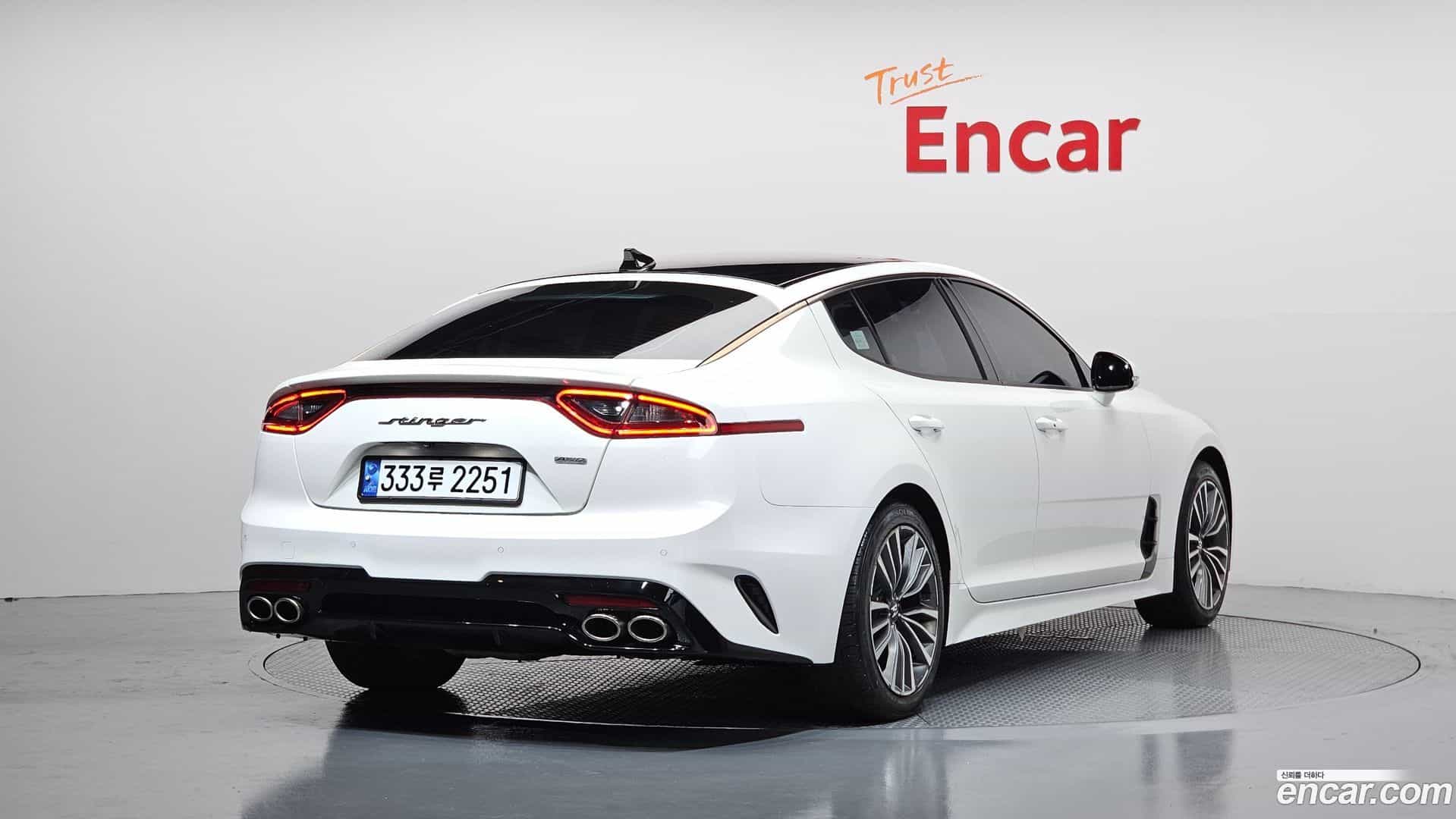 Stinger Kia 2017.10-OUTER-002