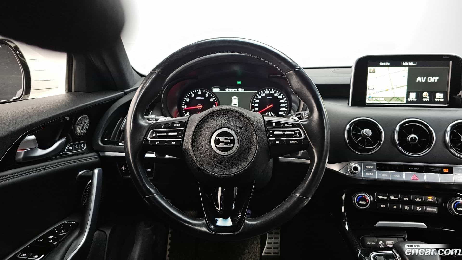 Stinger Kia 2017.10-OPTION-016
