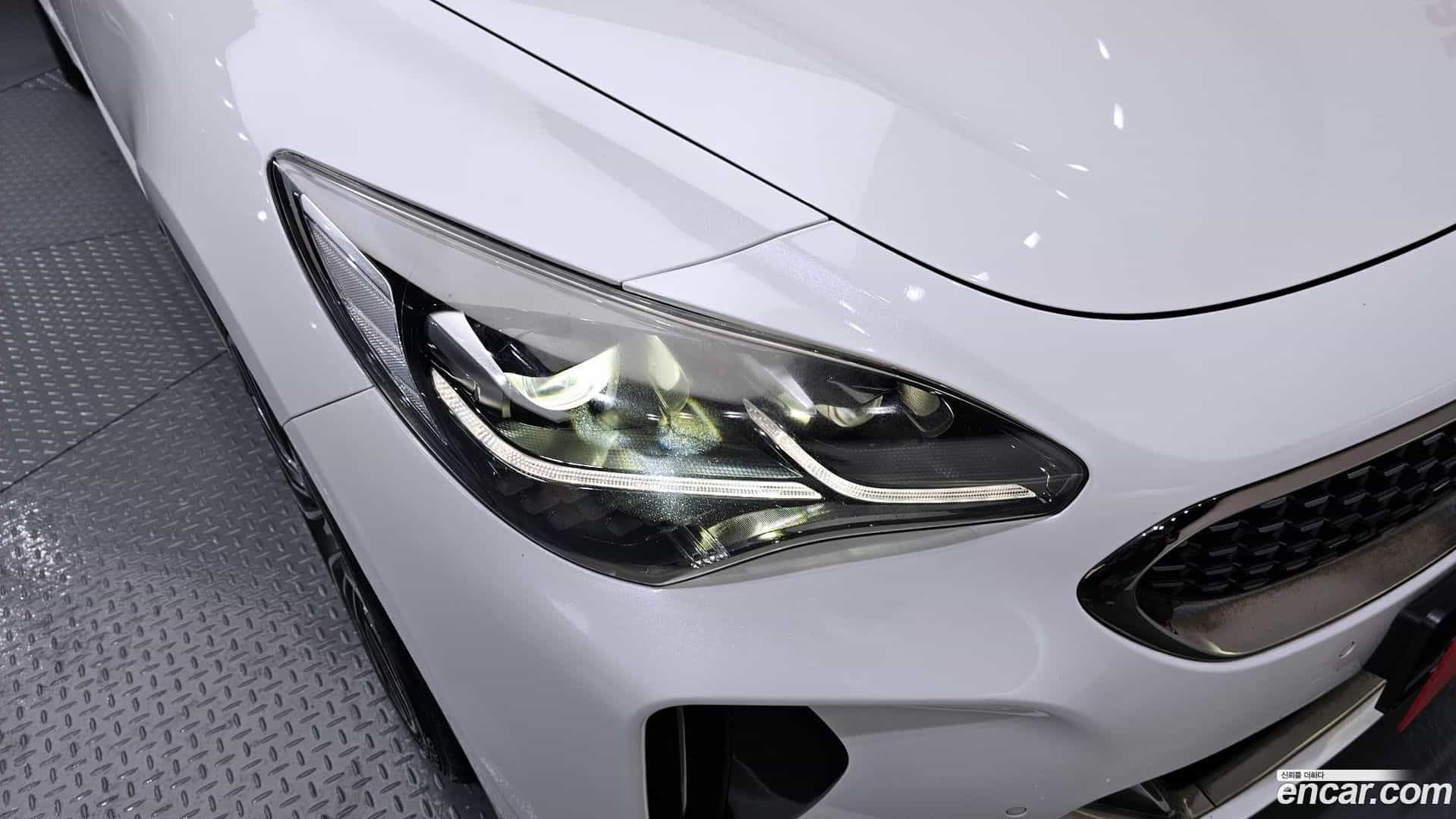Stinger Kia 2017.10-OUTER-032