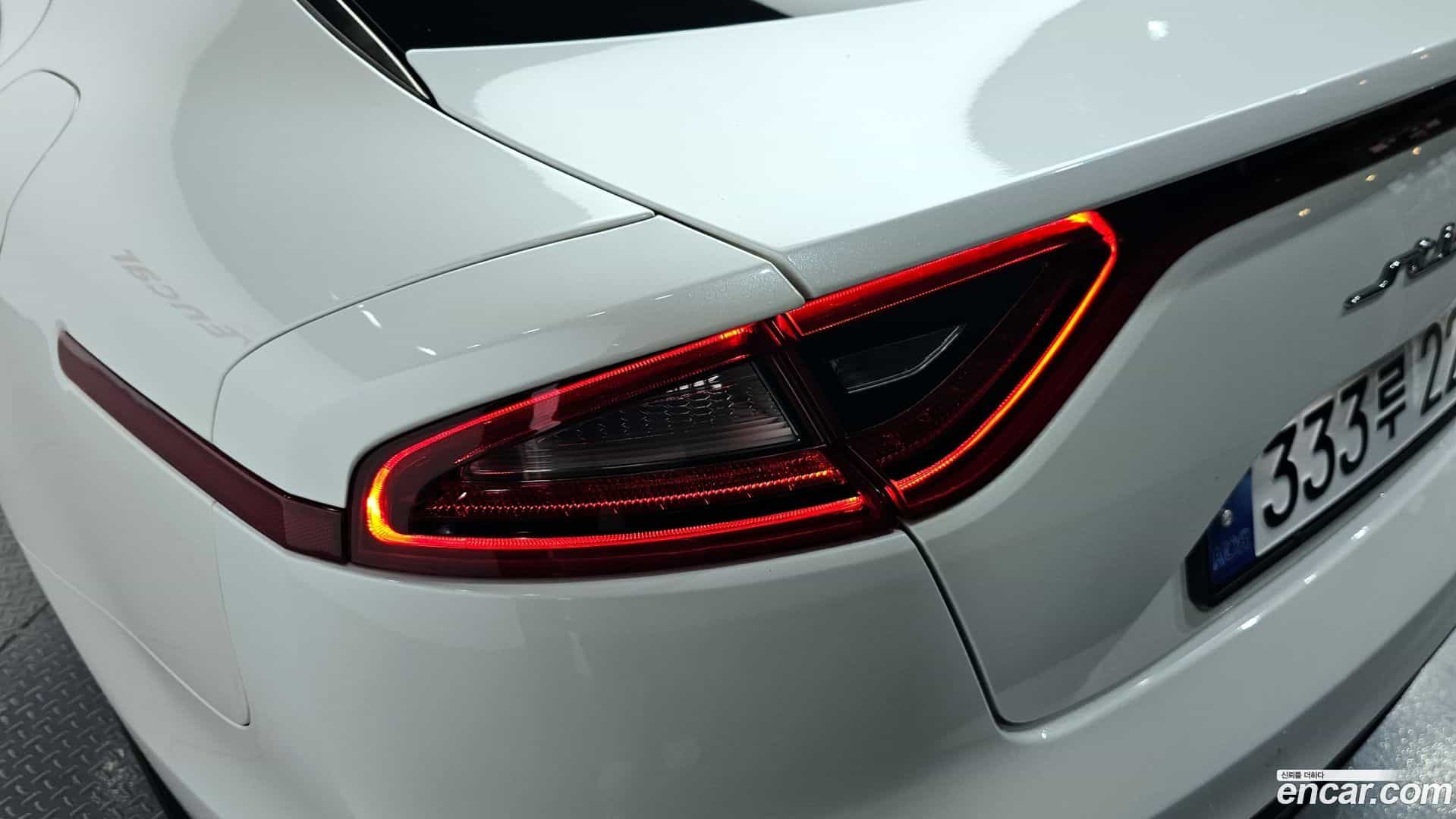 Stinger Kia 2017.10-OUTER-033