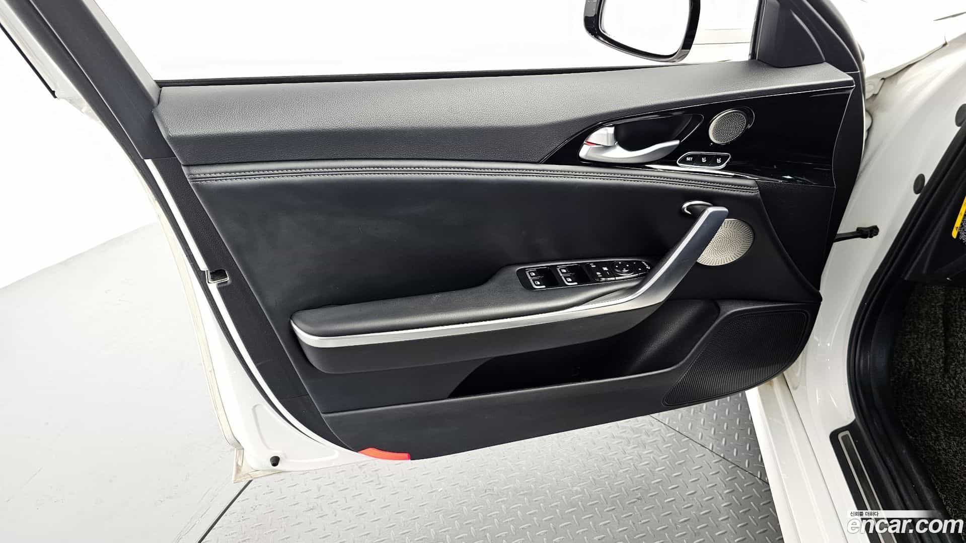 Stinger Kia 2017.10-INNER-034