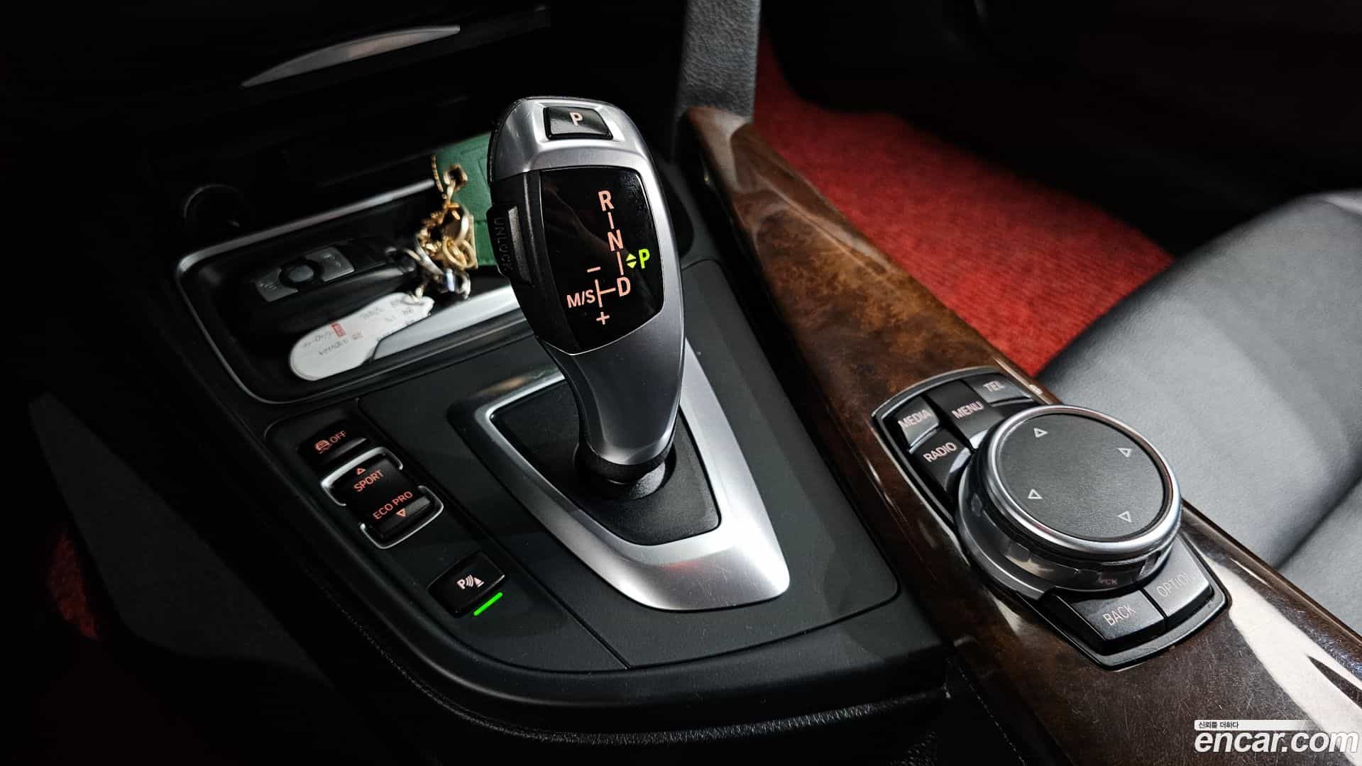 3-Series BMW 2015.3-INNER-009