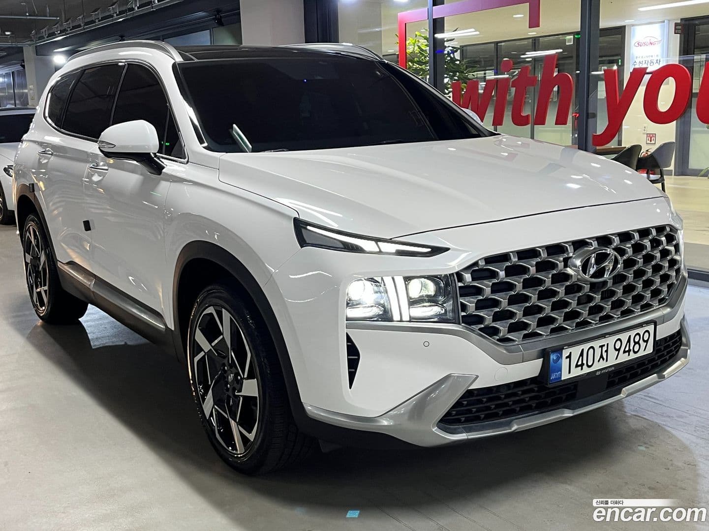 Main__Slider__Photo:Santafe Hyundai 2021.1-0