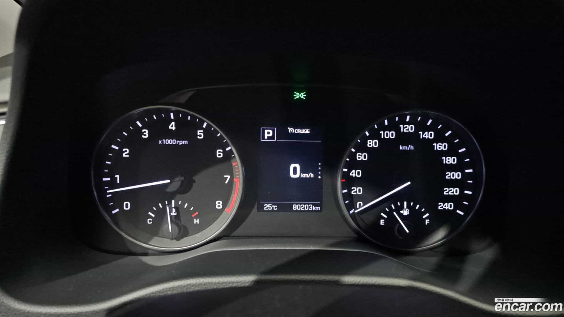 AVANTE Hyundai 2015.10-INNER-008