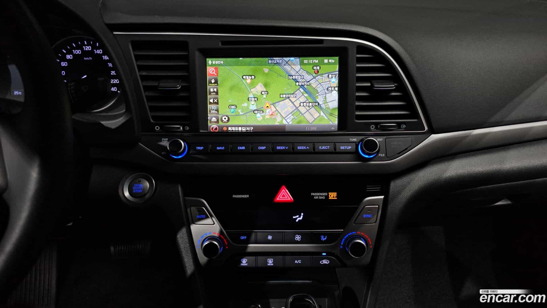 AVANTE Hyundai 2015.10-OPTION-019