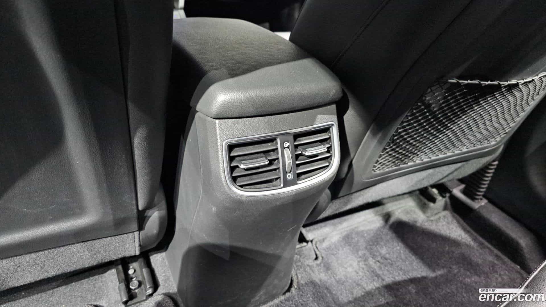 AVANTE Hyundai 2015.10-OPTION-023