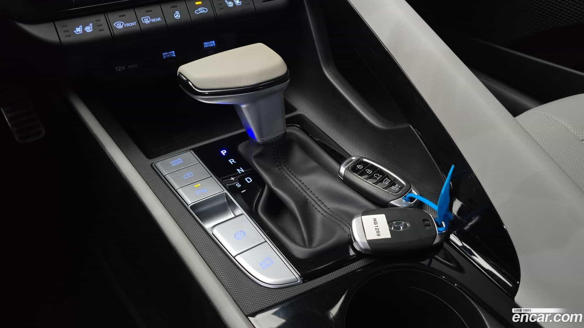 AVANTE Hyundai 2022.10-INNER-009
