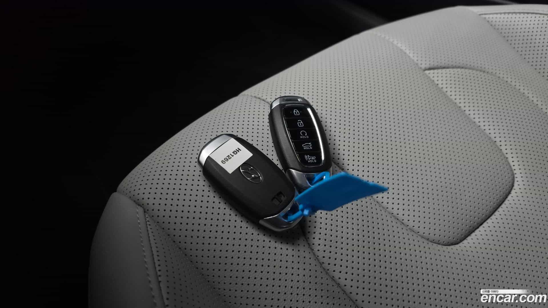 AVANTE Hyundai 2022.10-OPTION-042