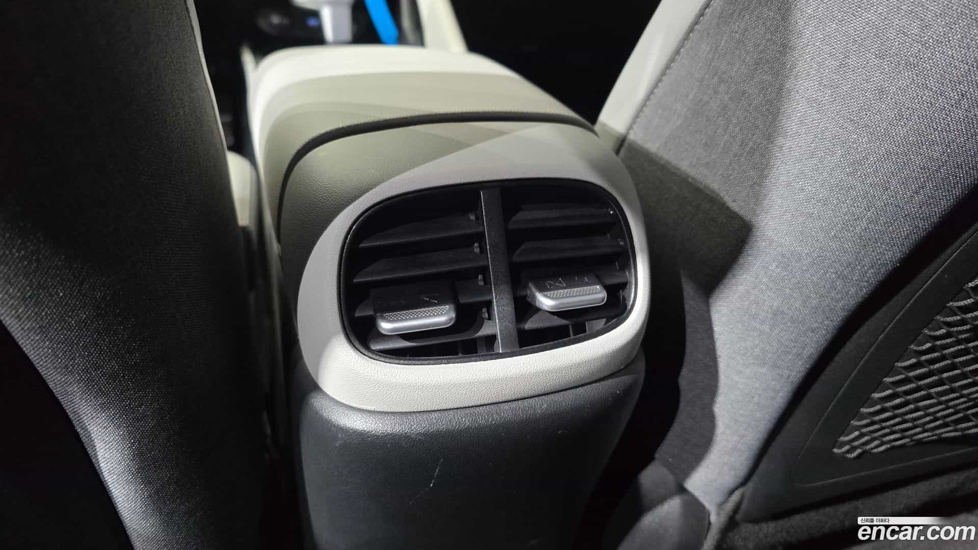 AVANTE Hyundai 2022.10-OPTION-044