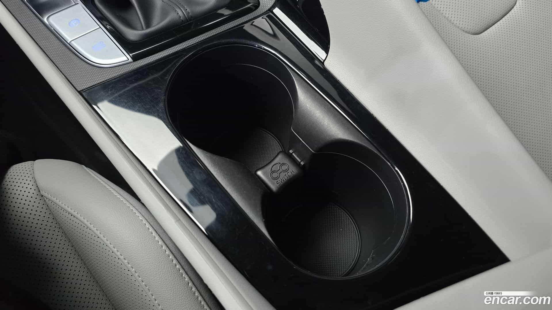 AVANTE Hyundai 2022.10-OPTION-045