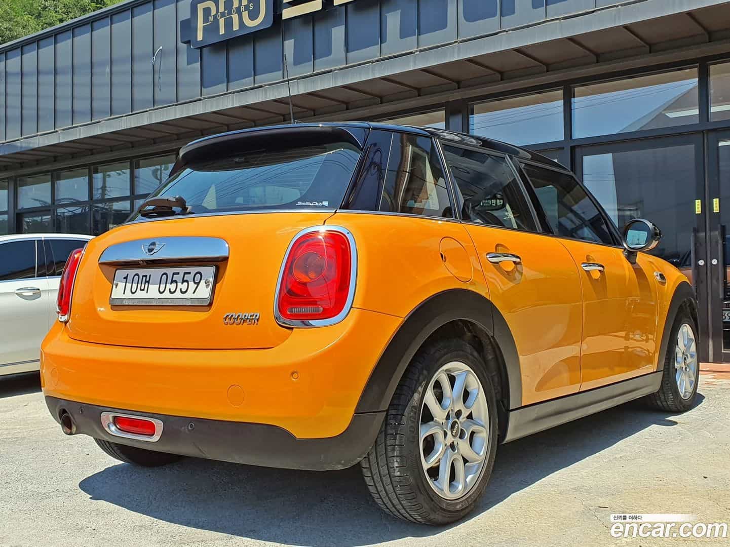 Cooper Mini 2015.11-OUTER-003