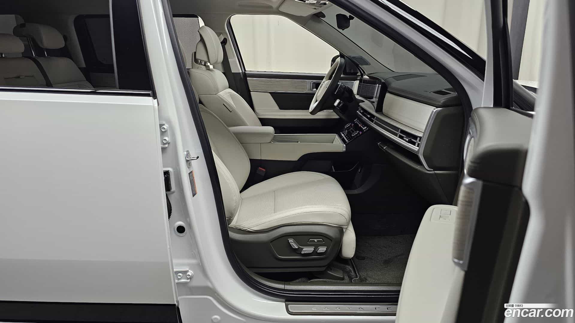 Santafe Hyundai 2024.1-OPTION-015