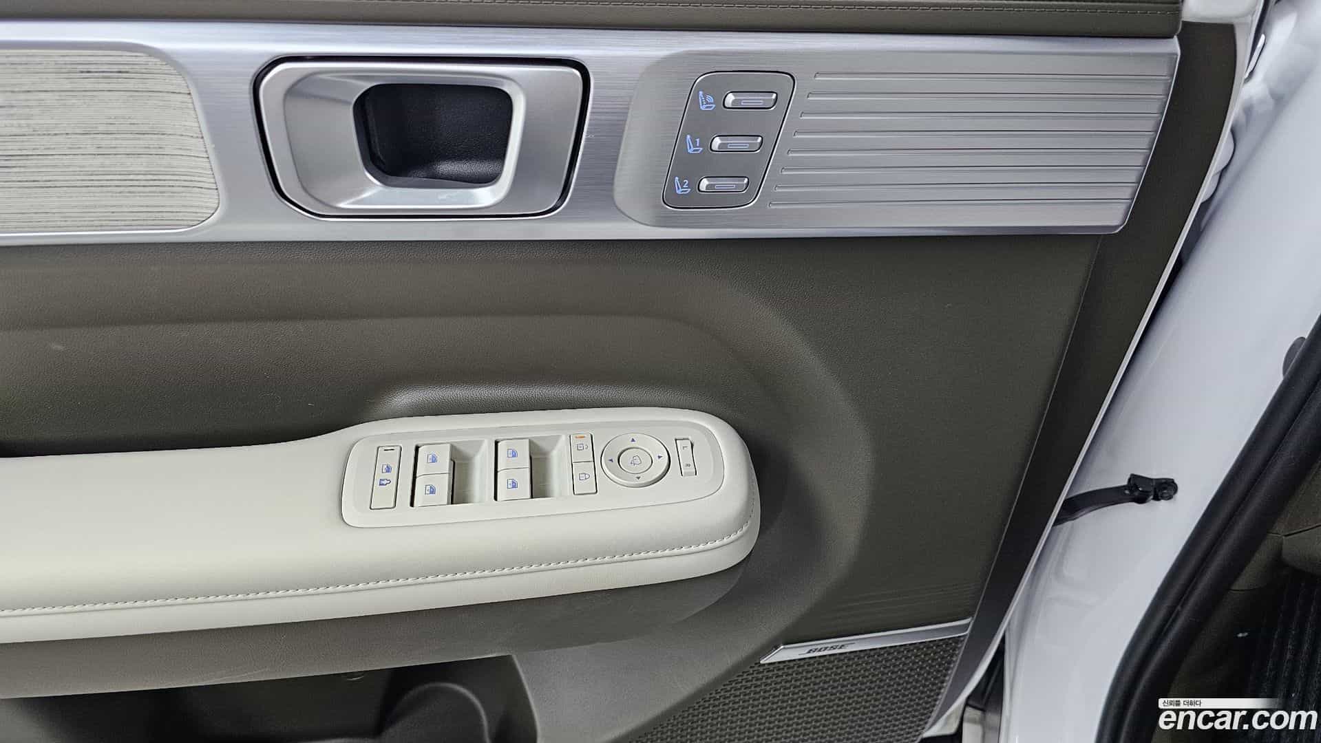Santafe Hyundai 2024.1-OPTION-040