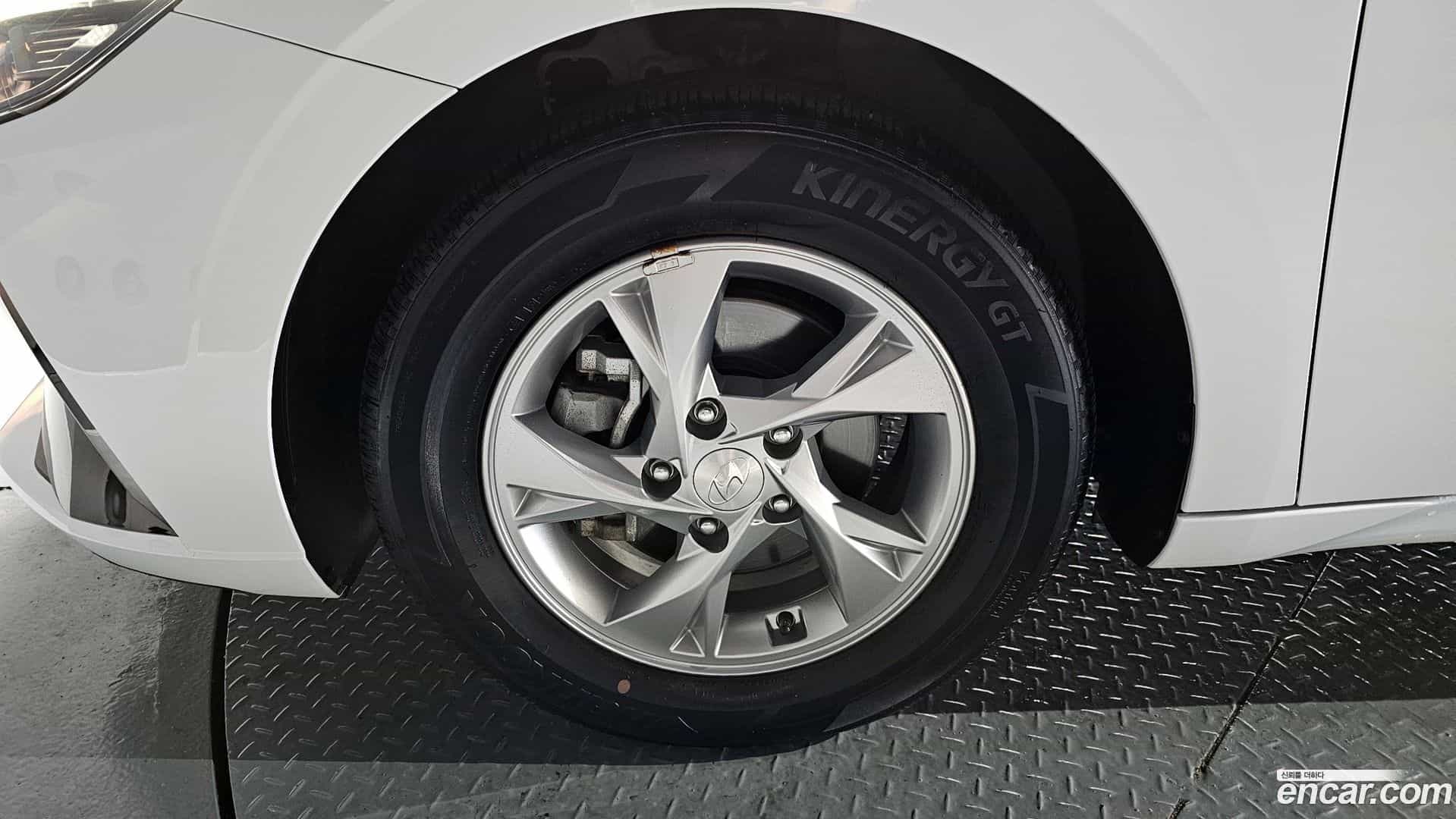AVANTE Hyundai 2022.5-OUTER-005