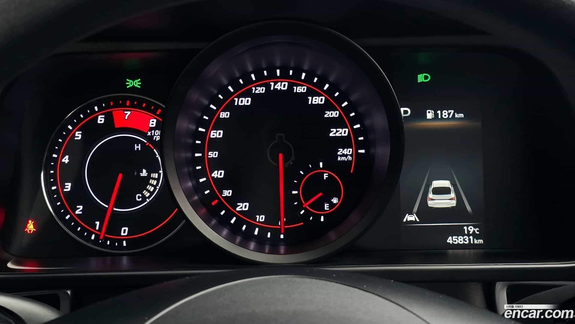 AVANTE Hyundai 2022.5-INNER-008