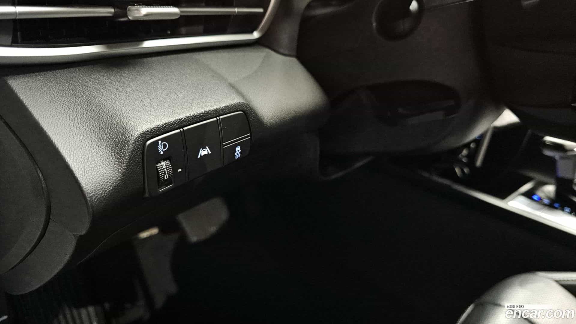 AVANTE Hyundai 2022.5-OPTION-018