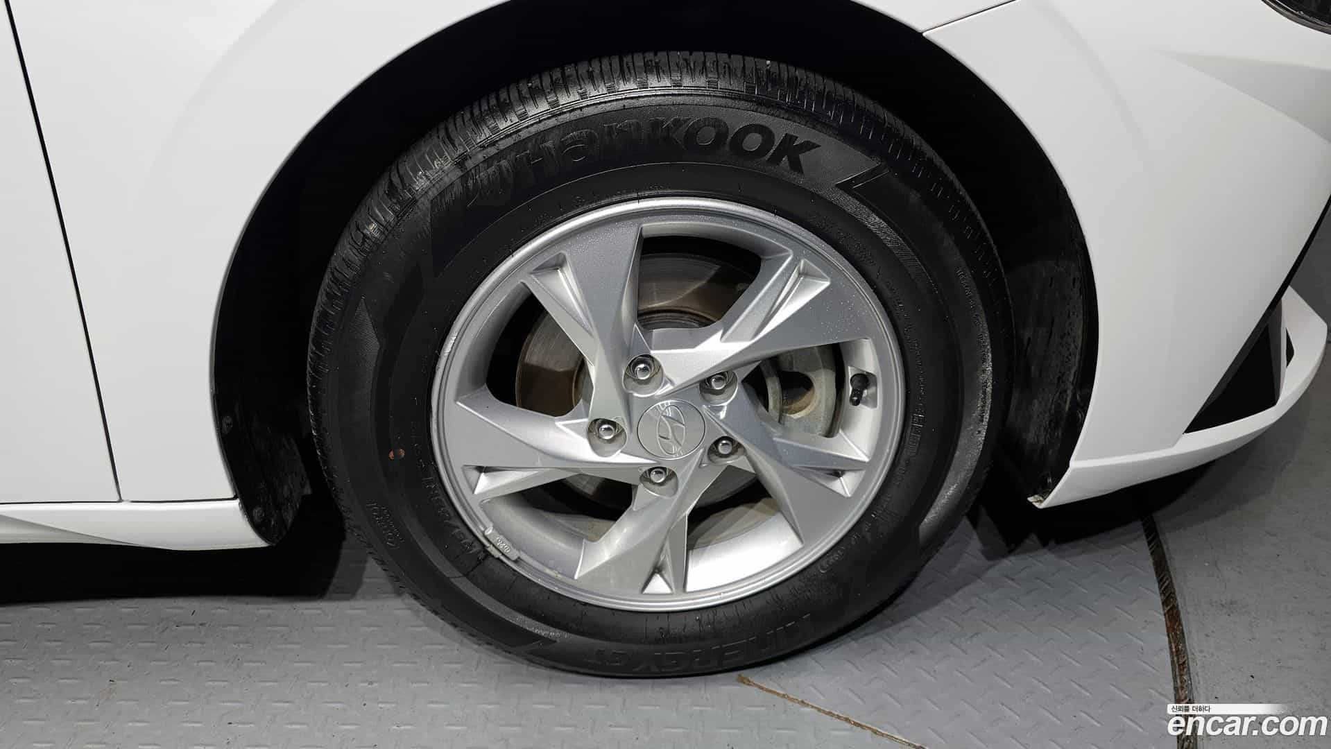 AVANTE Hyundai 2022.5-OUTER-031