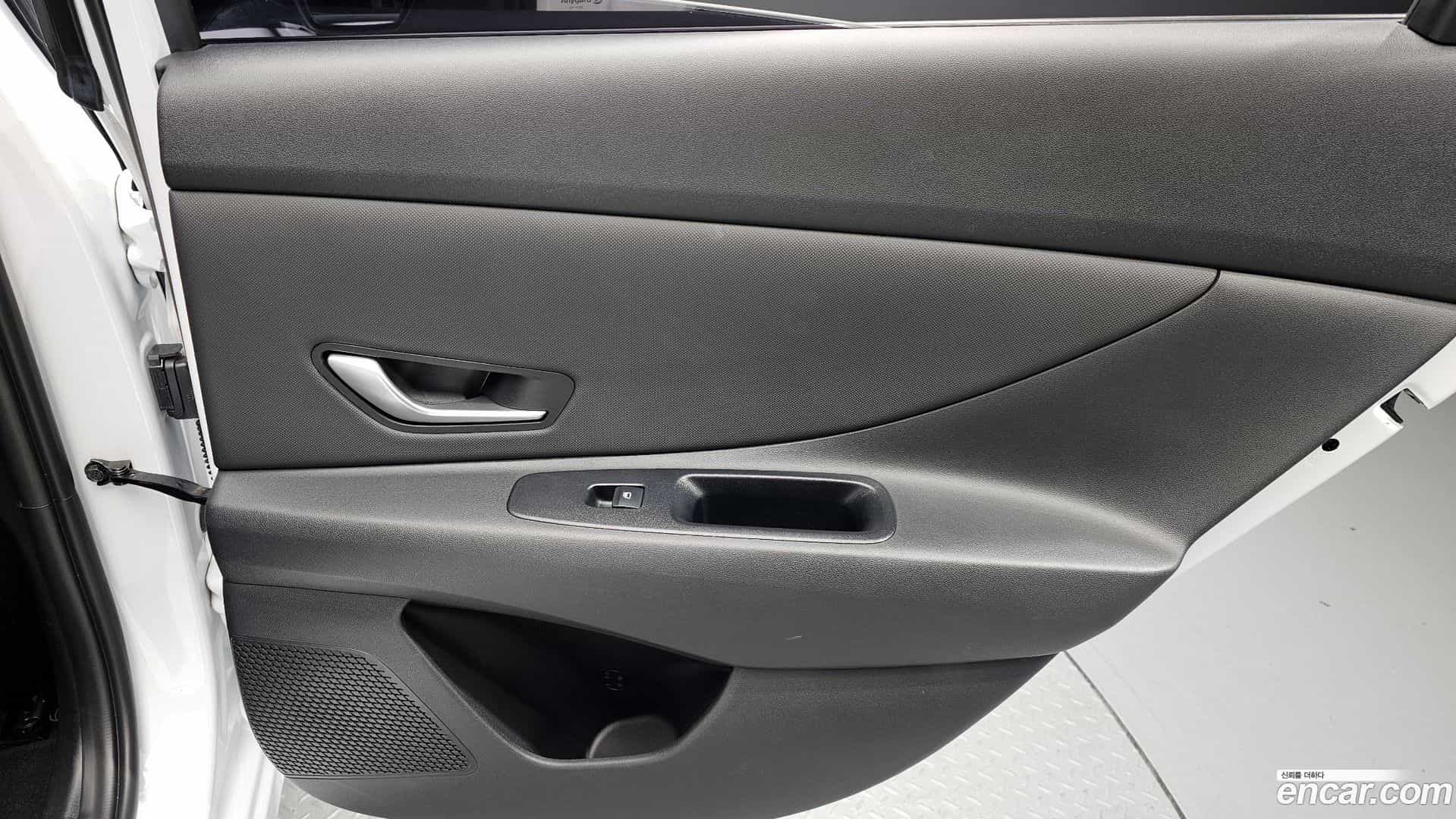 AVANTE Hyundai 2022.5-INNER-035