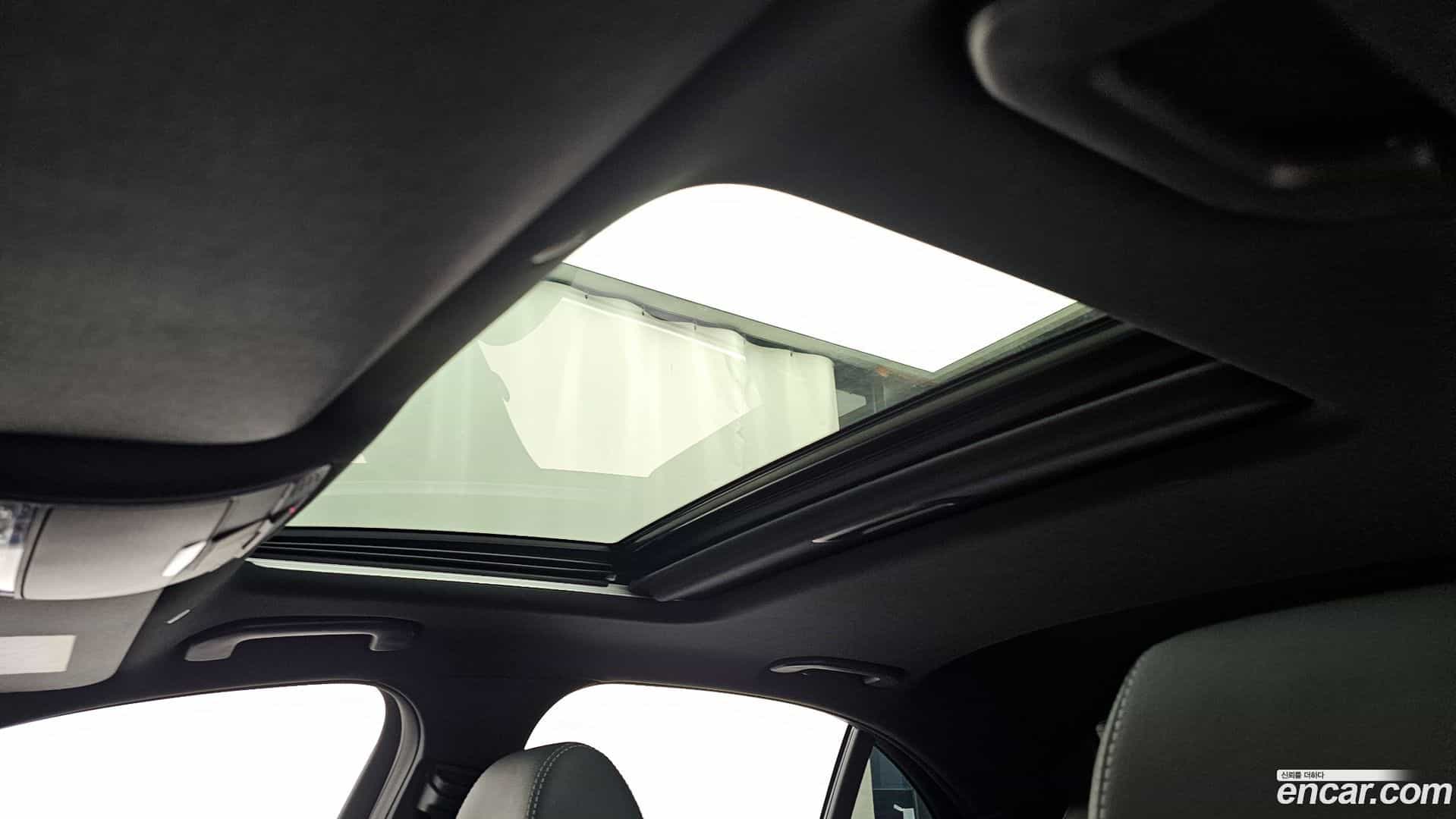 E-Class Mercedes-Benz 2022.0-OPTION-022