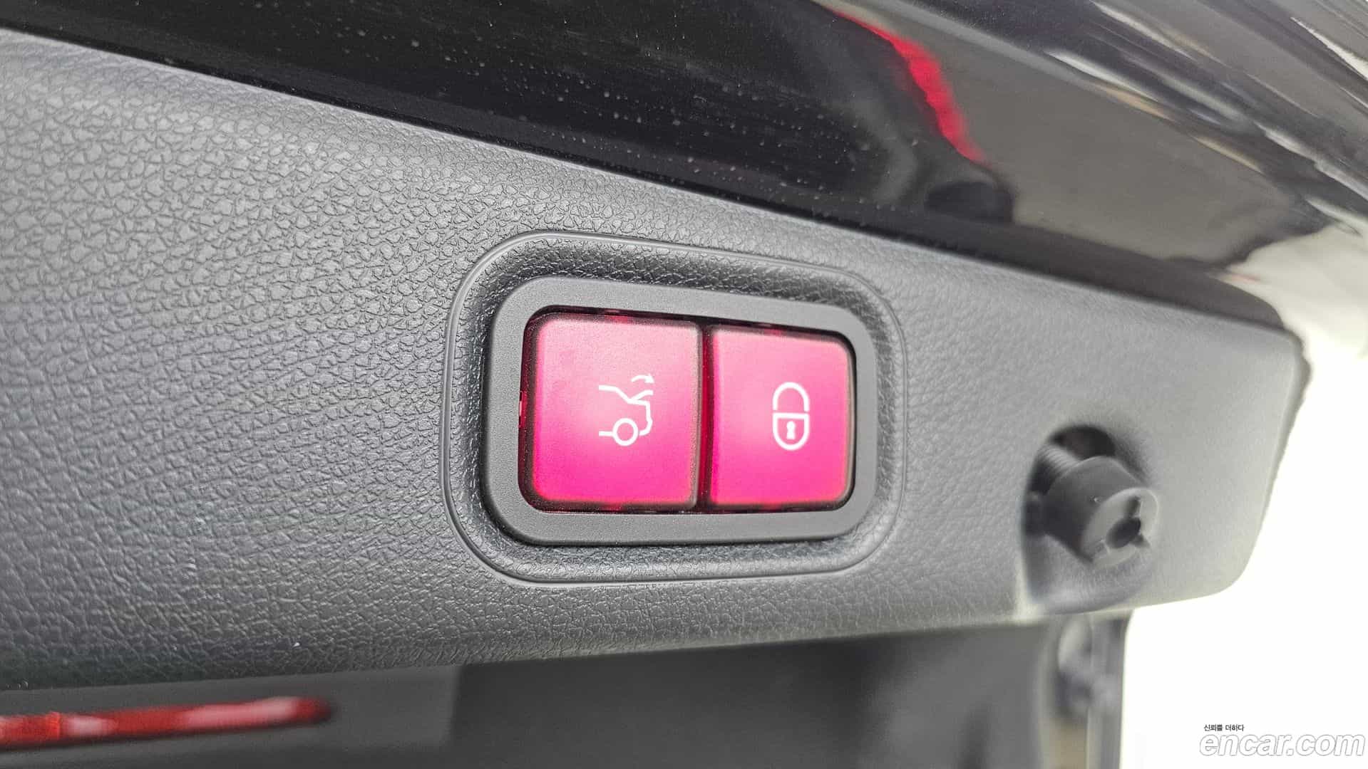 E-Class Mercedes-Benz 2022.0-OPTION-040