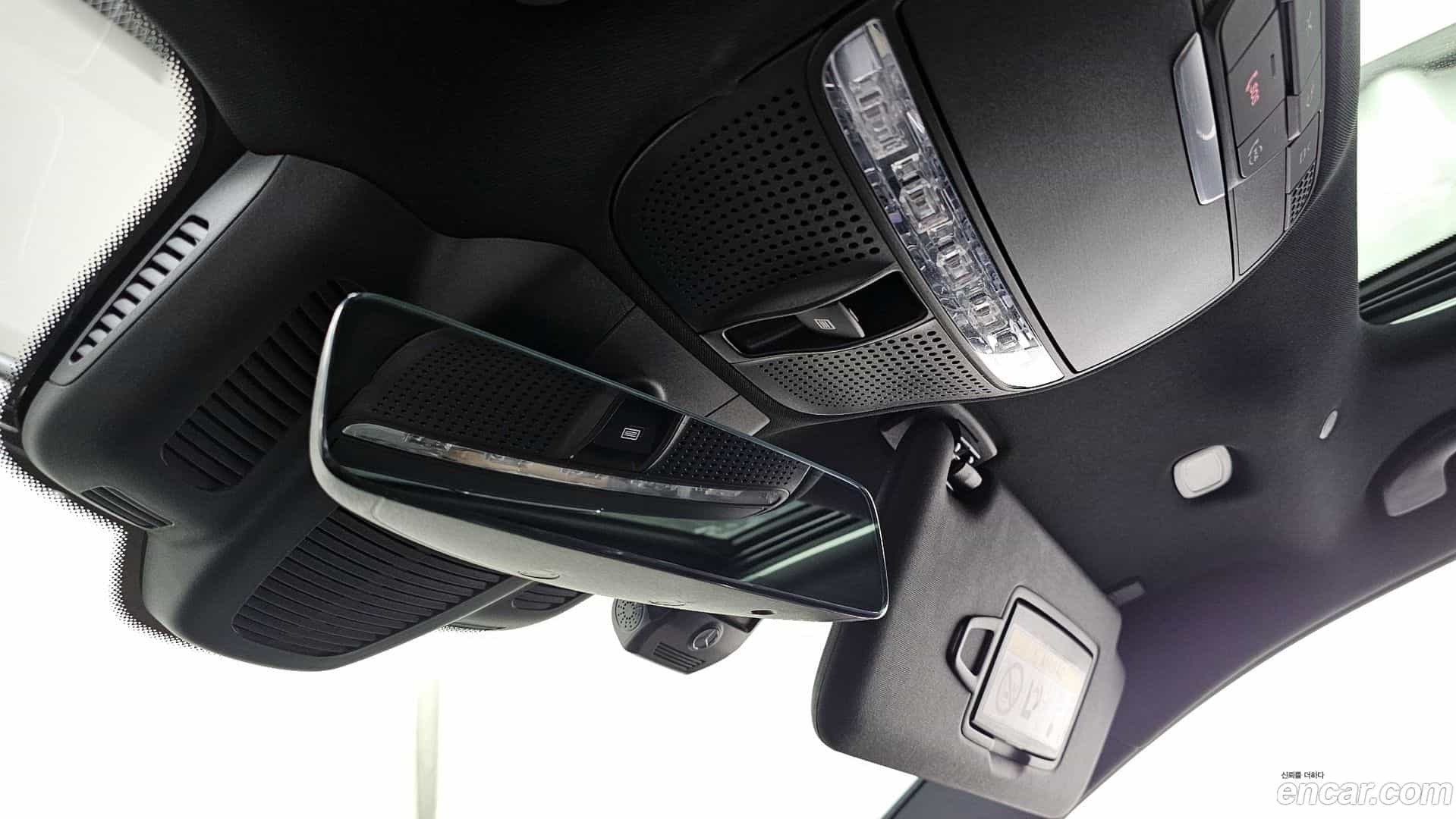 E-Class Mercedes-Benz 2022.0-OPTION-045