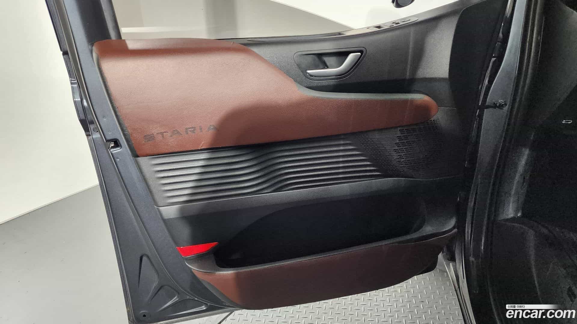 Staria Hyundai 2021.8-INNER-034