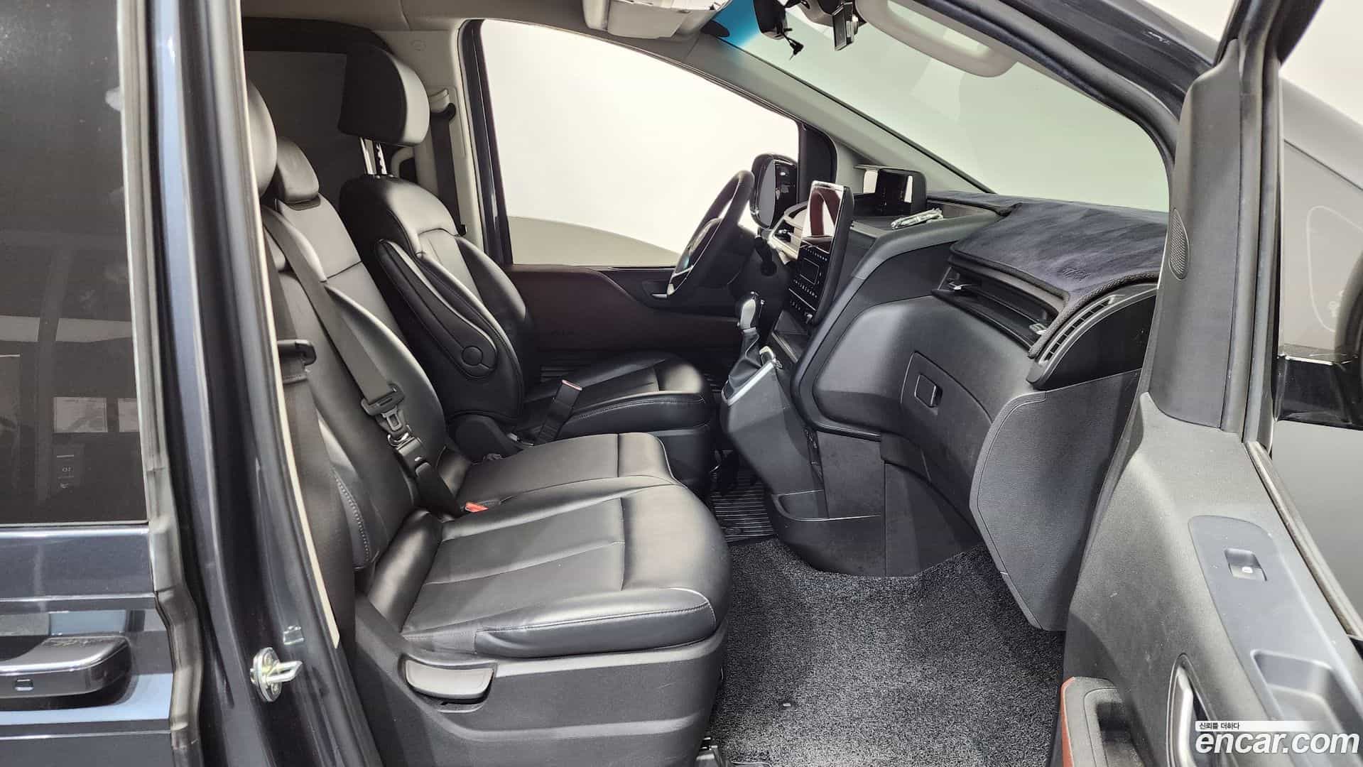 Staria Hyundai 2021.8-INNER-036