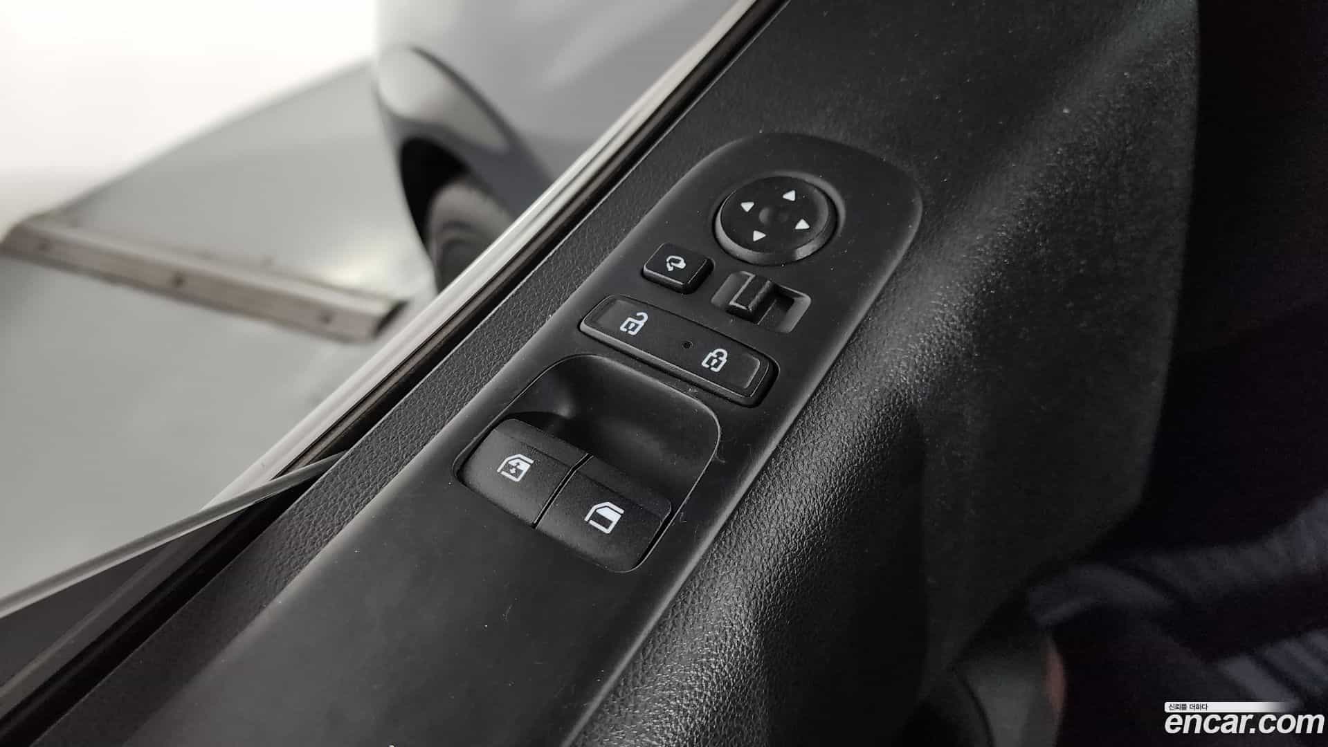 Staria Hyundai 2021.8-OPTION-048
