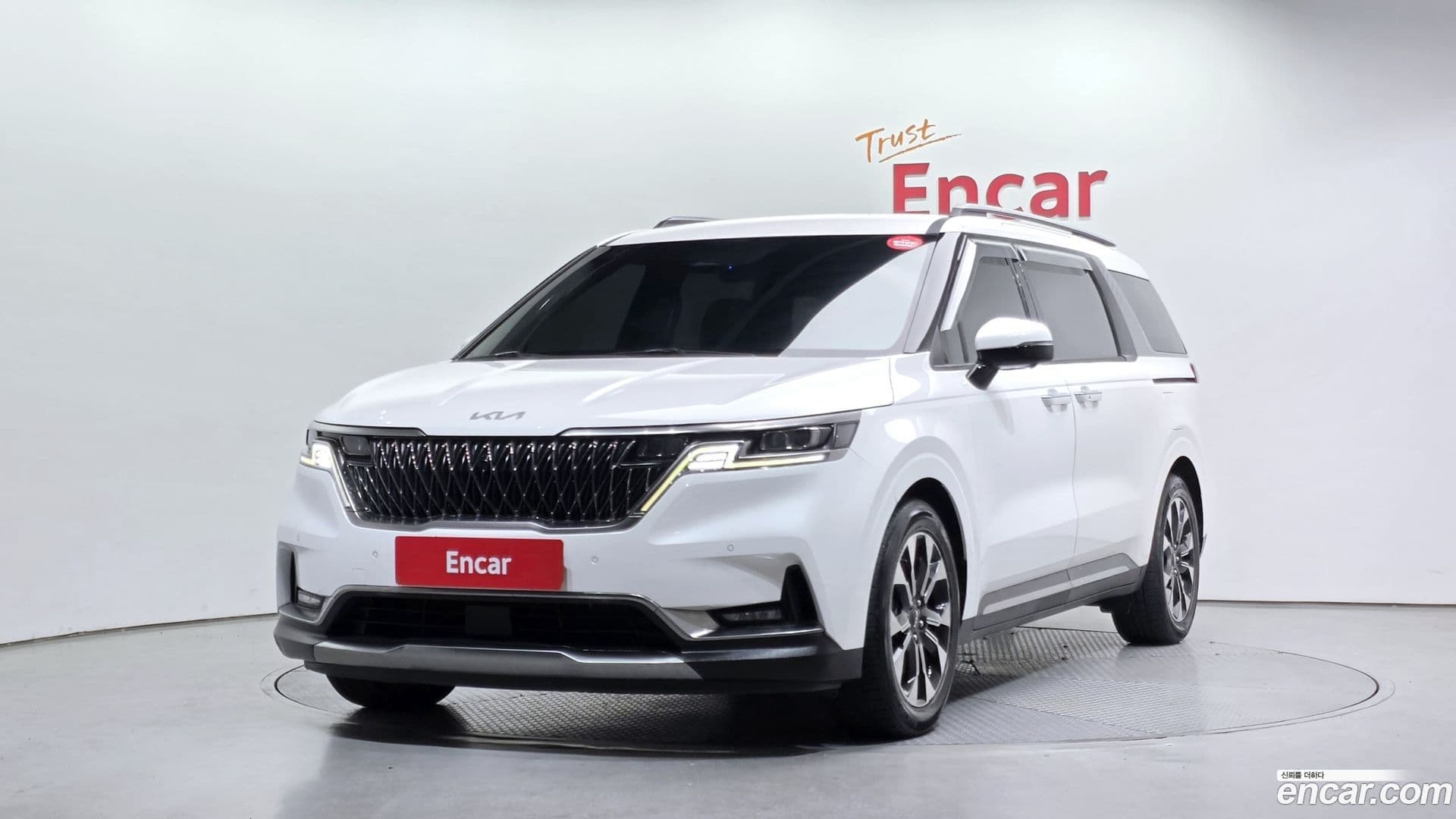 Main__Slider__Photo:Canival Kia 2022.0-0