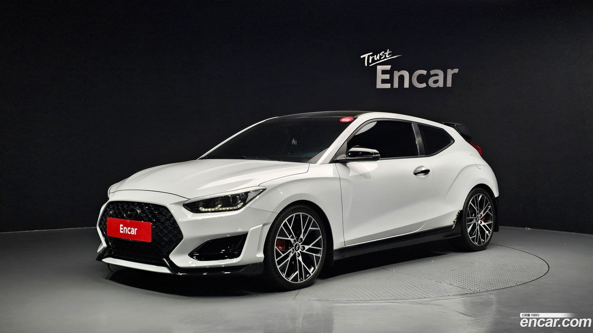 Main__Slider__Photo:Veloster Hyundai 2018.7-0
