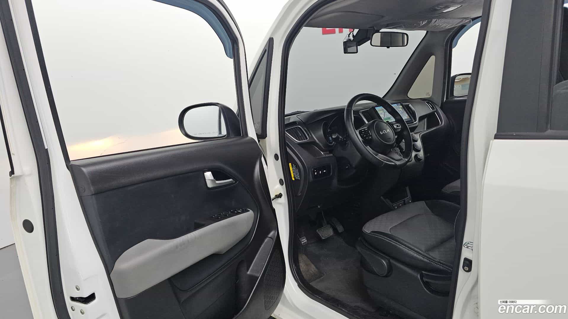 RAY Kia 2022.1-INNER-010