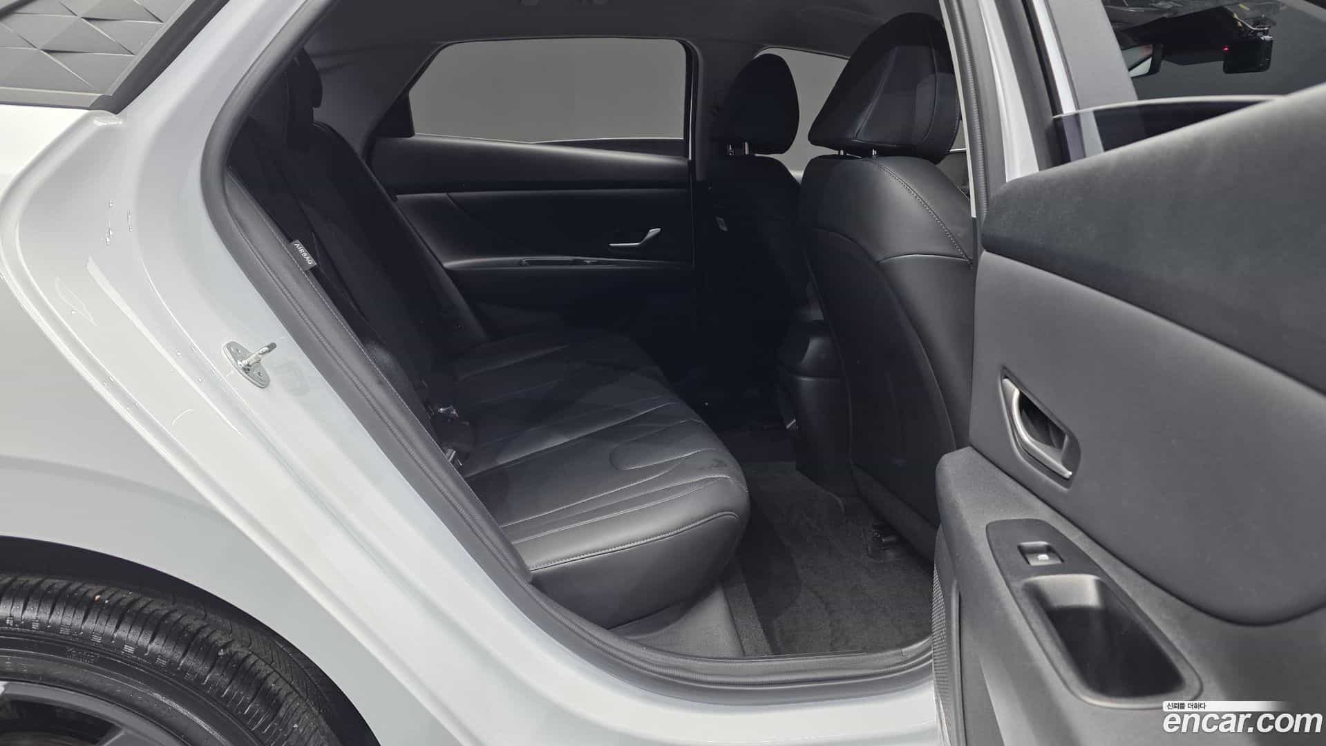 AVANTE Hyundai 2024.3-OPTION-015