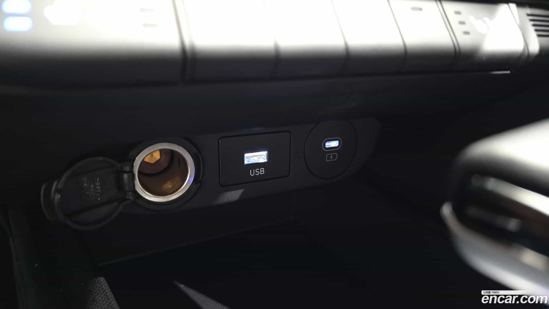 AVANTE Hyundai 2024.3-OPTION-043