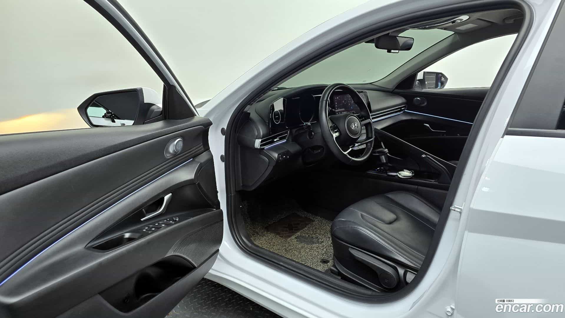 AVANTE Hyundai 2020.3-INNER-010