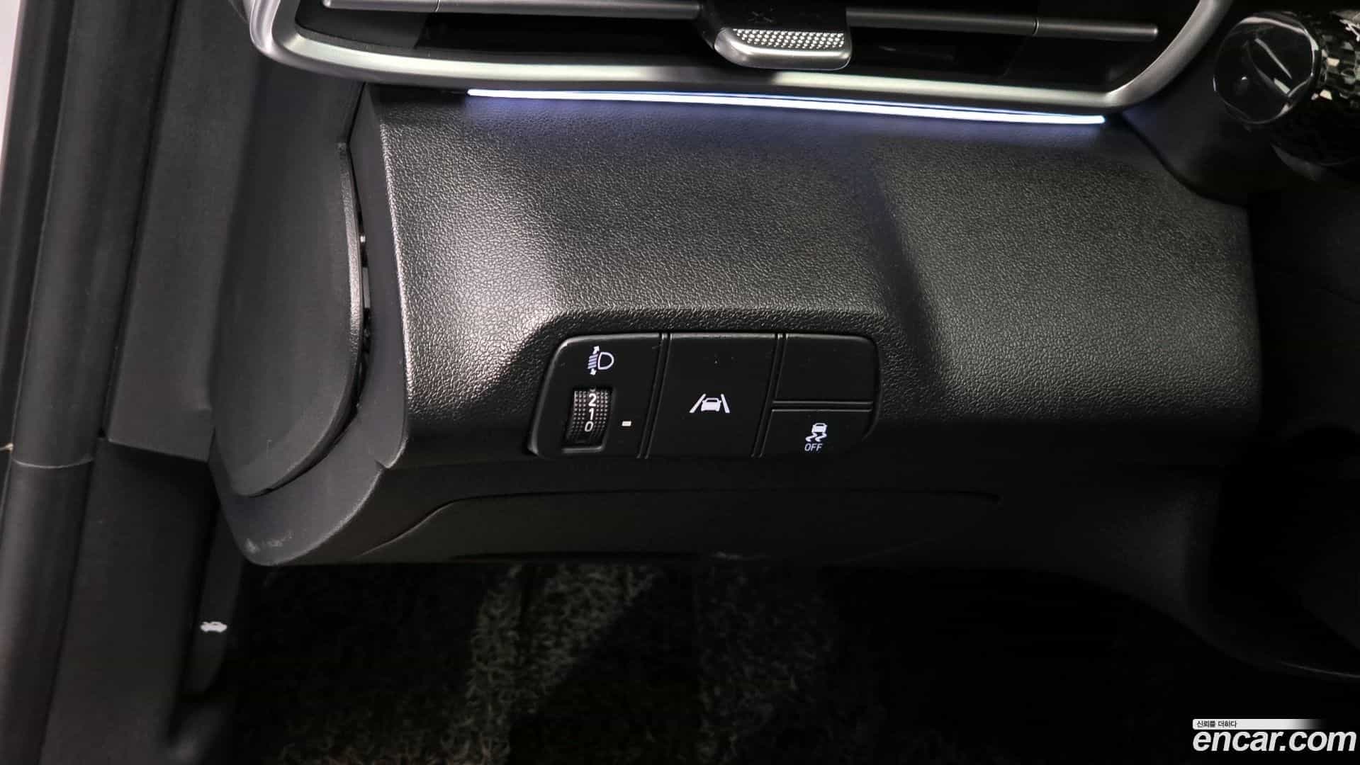AVANTE Hyundai 2020.3-OPTION-017